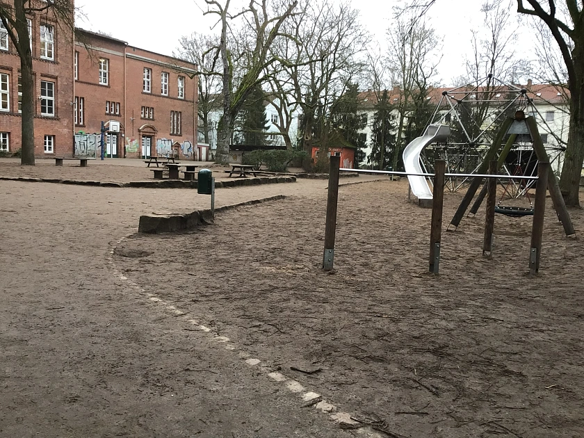 Schulhof